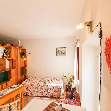 Loft Adriana City Center 아파트